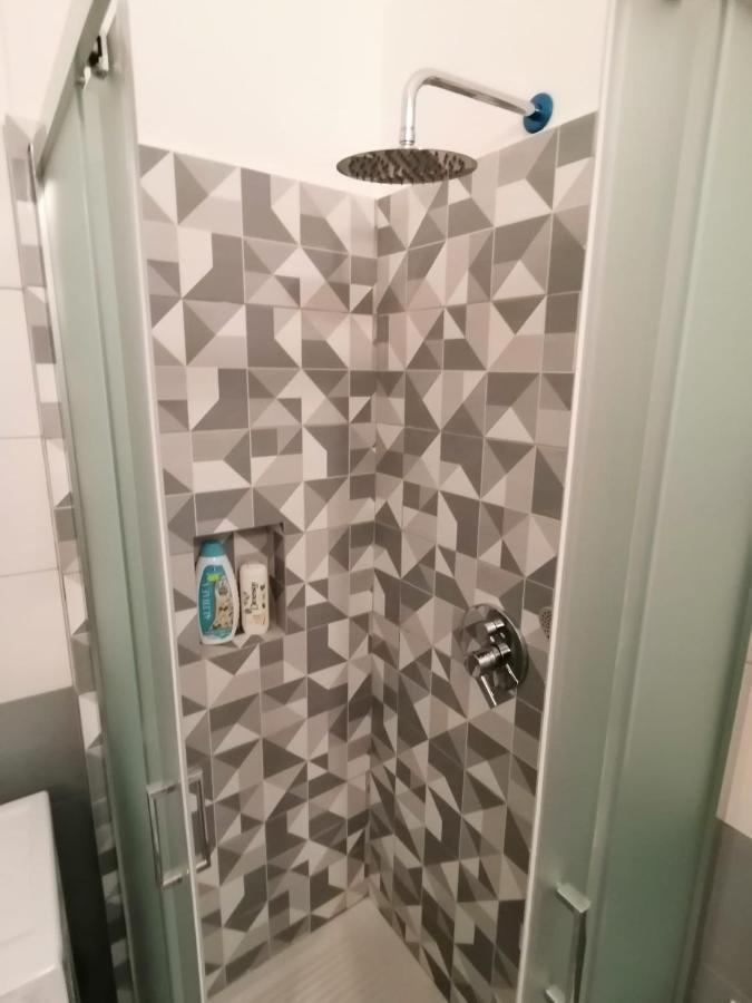 Il Vicoletto Sul Castello Apartment Napoli Bagian luar foto