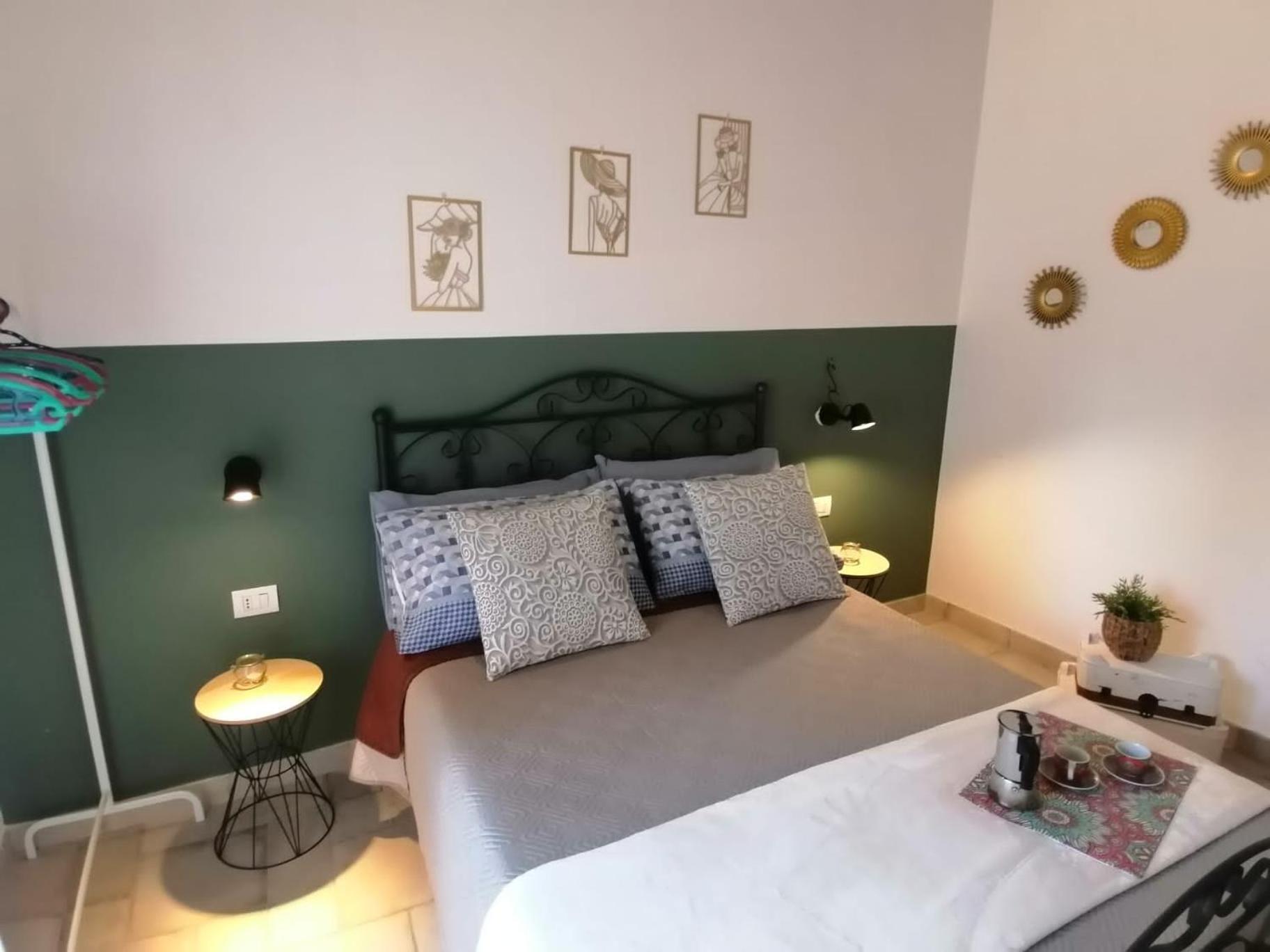Il Vicoletto Sul Castello Apartment Napoli Bagian luar foto
